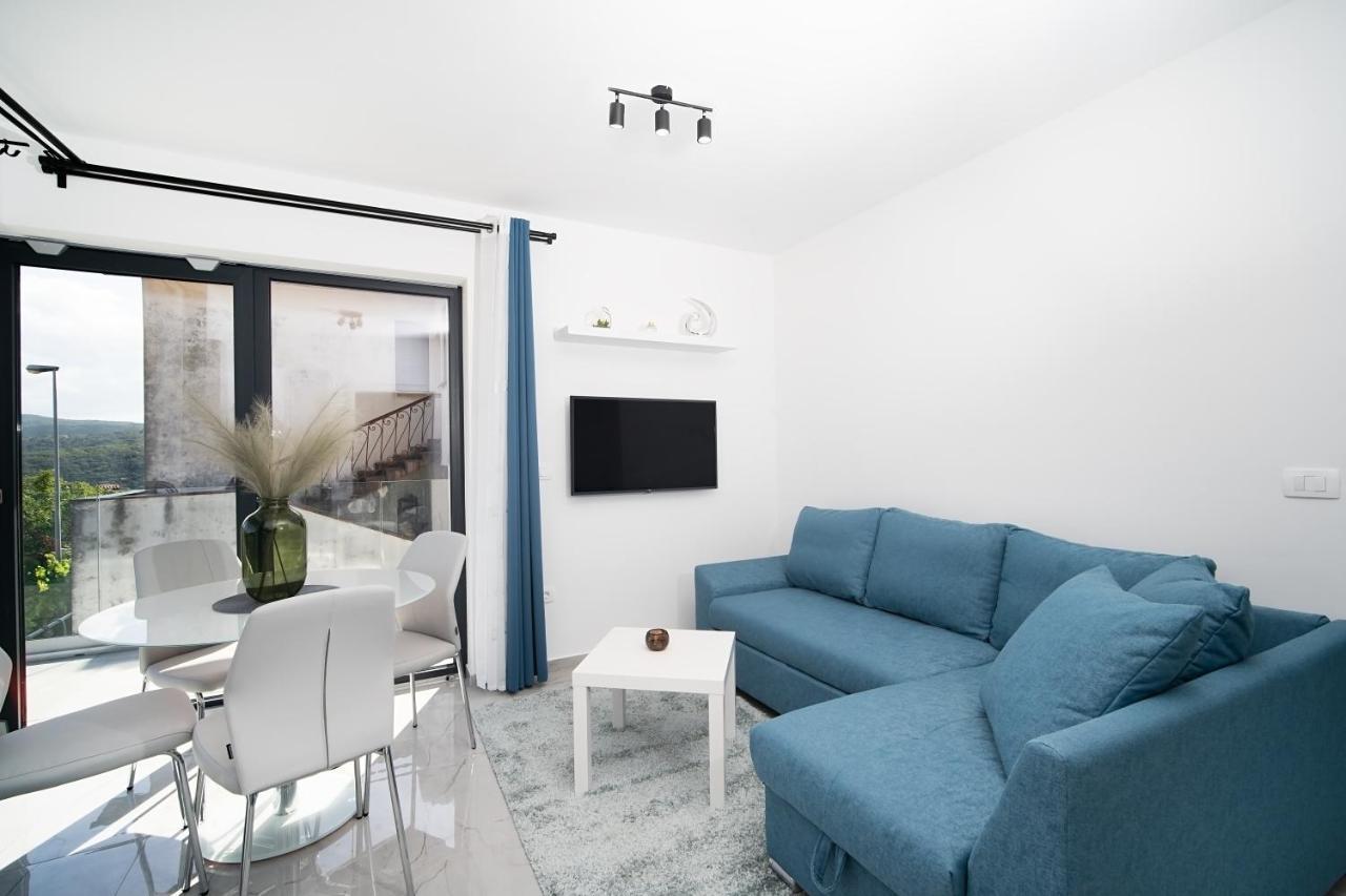 Villa Apartments Lela Rabac Exteriér fotografie