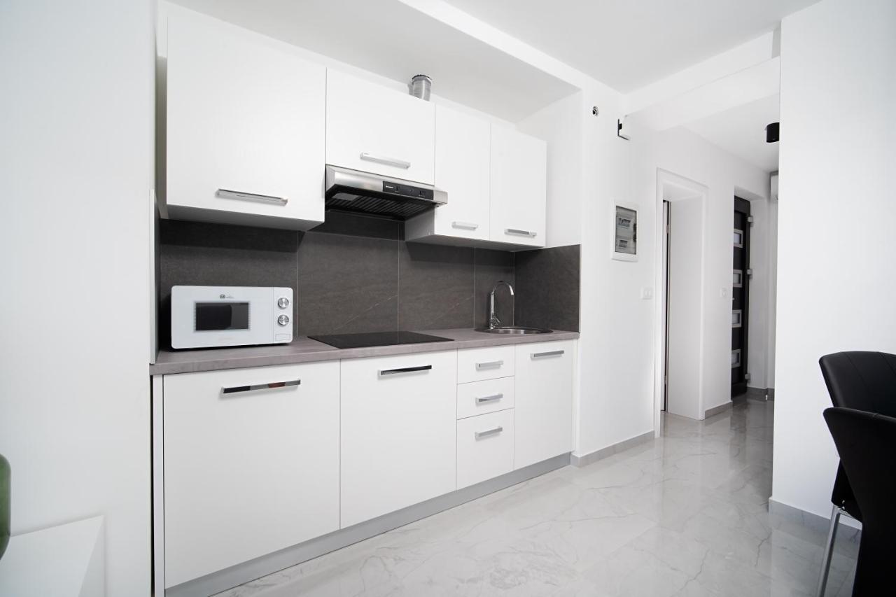 Villa Apartments Lela Rabac Exteriér fotografie