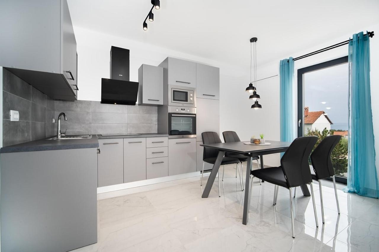 Villa Apartments Lela Rabac Exteriér fotografie