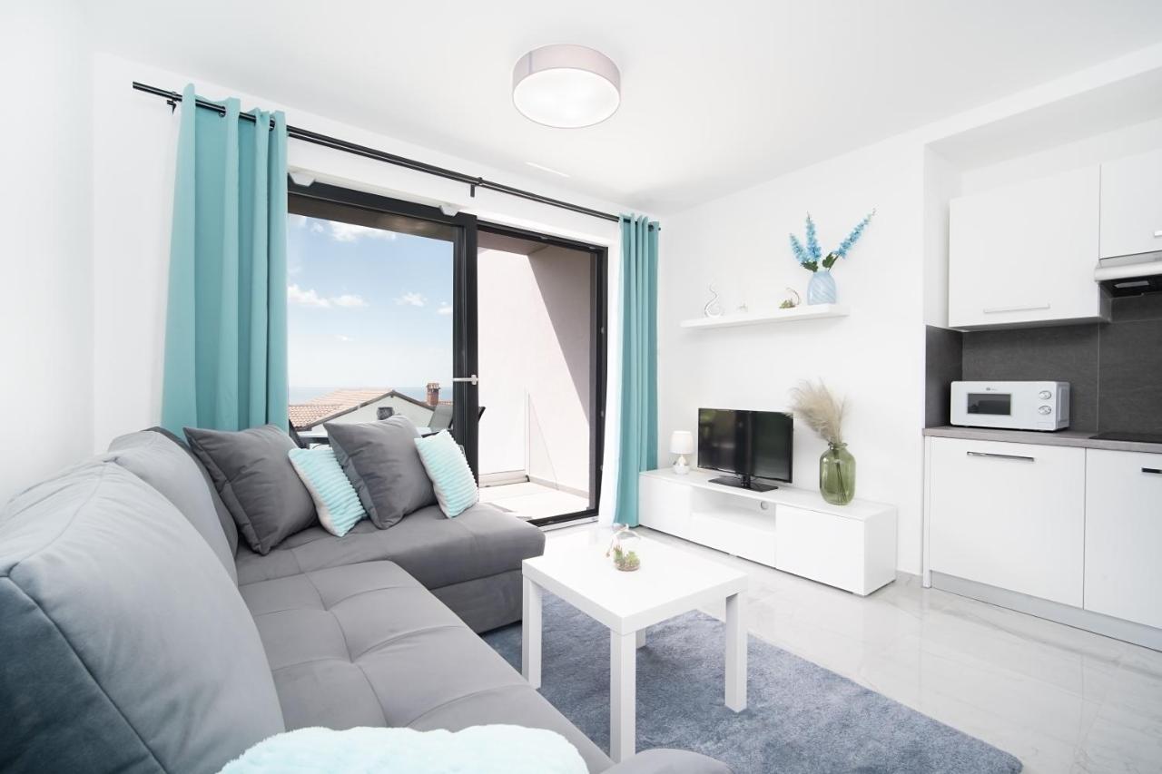 Villa Apartments Lela Rabac Exteriér fotografie