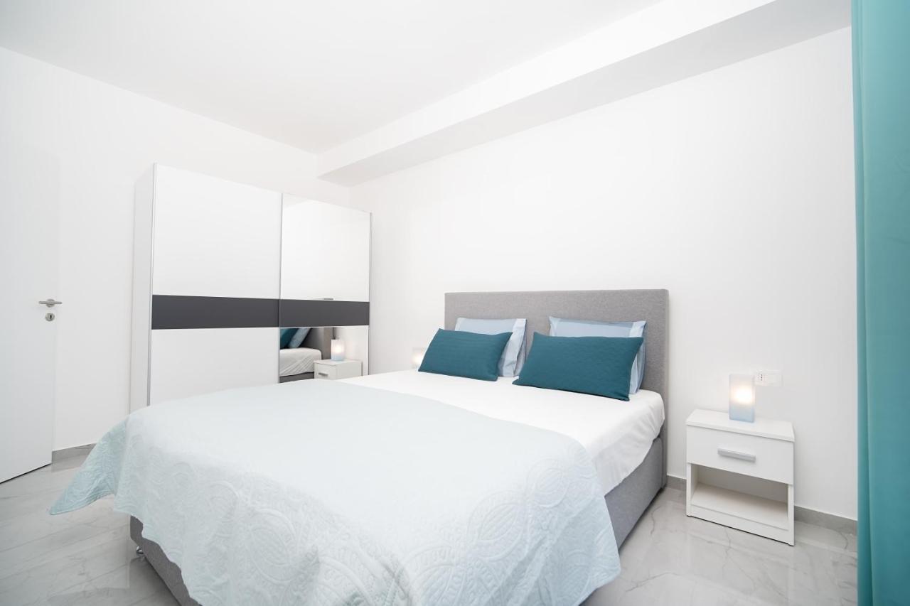 Villa Apartments Lela Rabac Exteriér fotografie